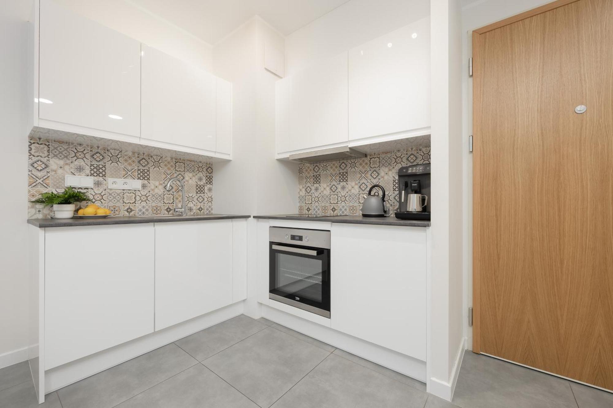 Srodmiescie Warsaw Muranow Apartments With Parking By Noclegi Renters Εξωτερικό φωτογραφία